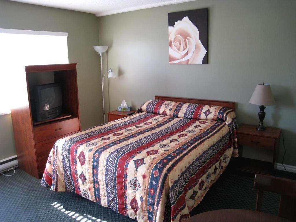 Beach Grove Motel Tsawwassen Room photo